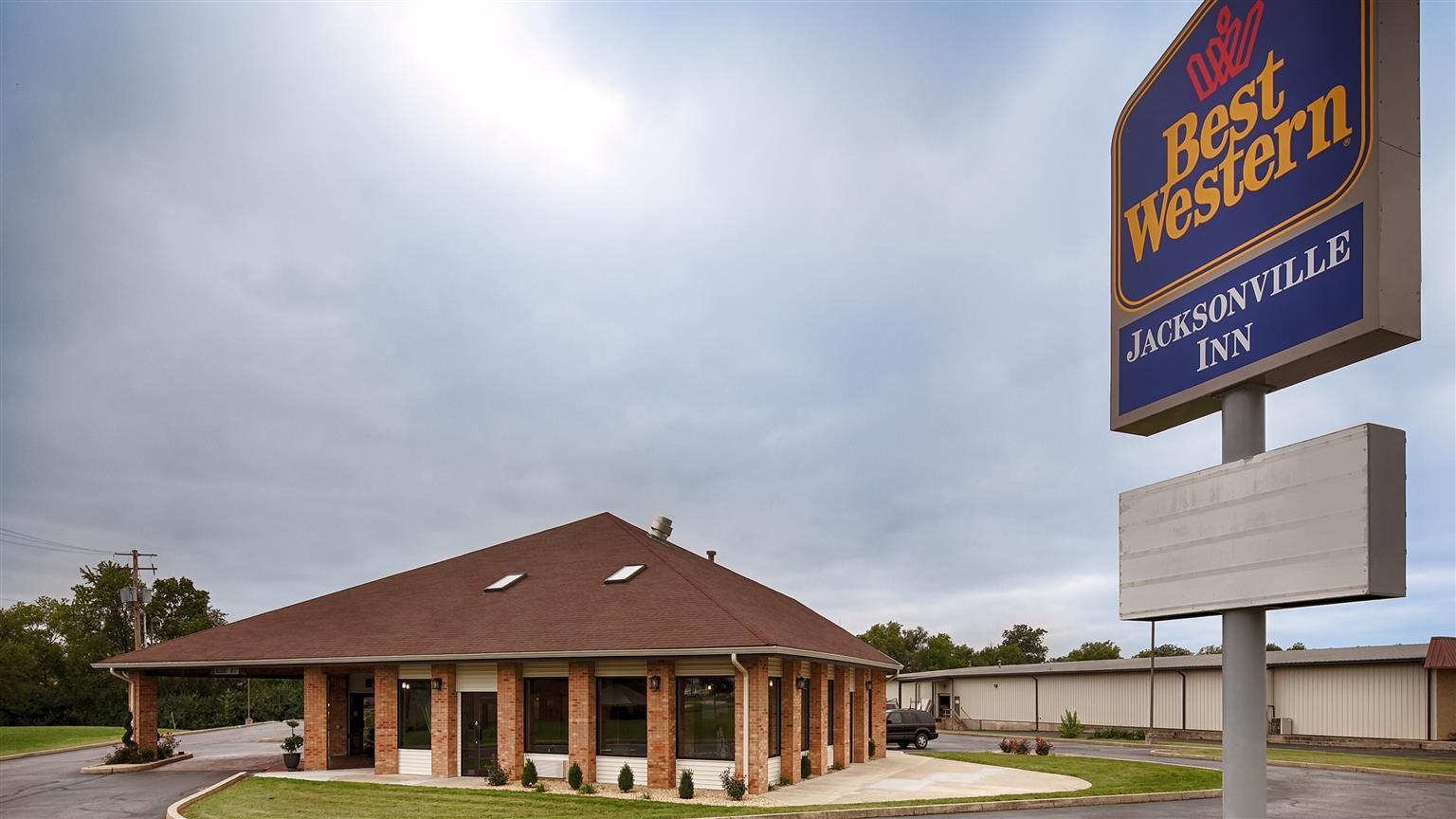 Best Western Jacksonville Inn Bagian luar foto
